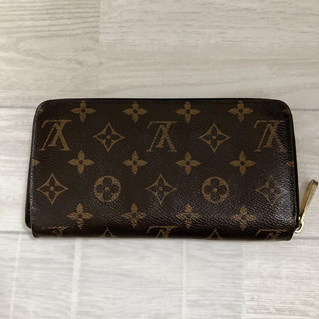 ルイヴィトン 長財布 ジッピーウォレット 新型モデル