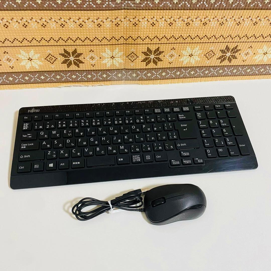 Y878 富士通デスクトップ i7メモリ8G高速SSDサクサクWindows11