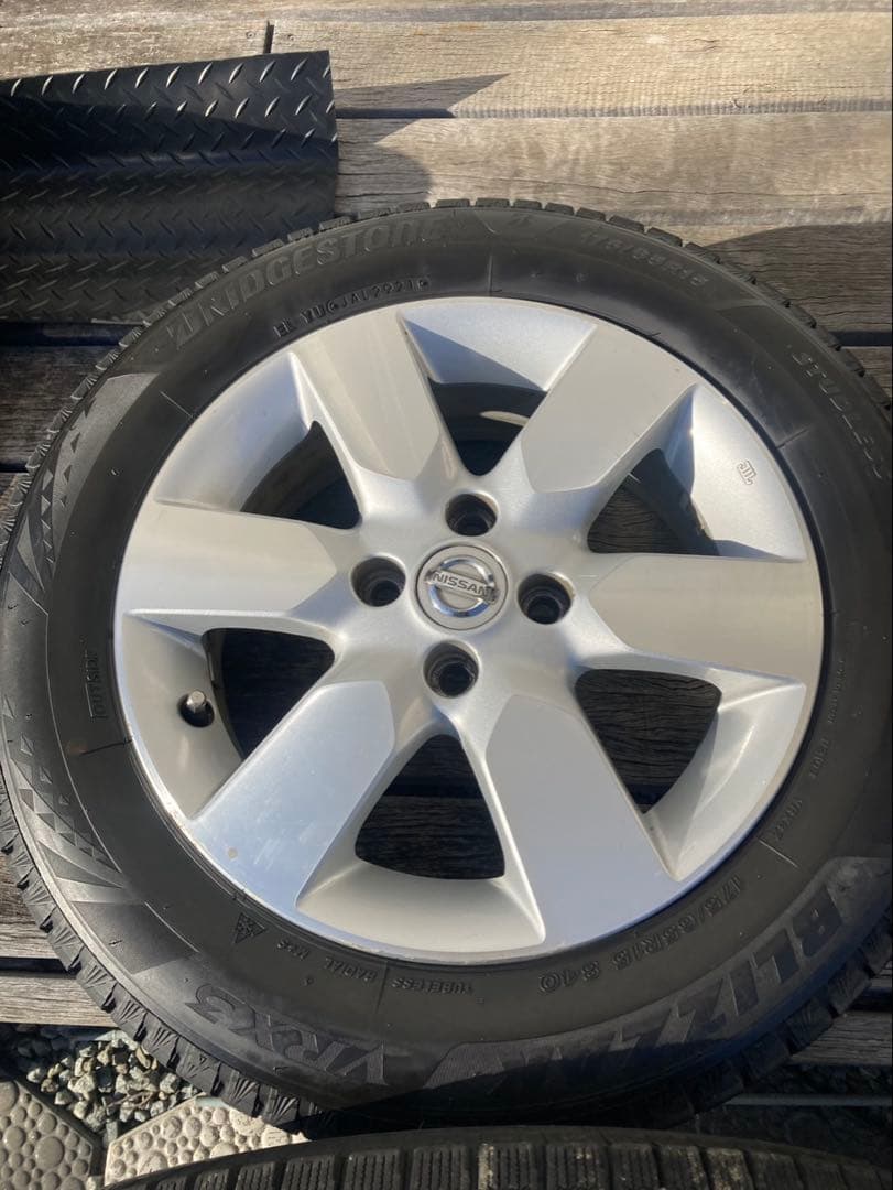 専用出品ブリザック VRX3 175/65/15 ＋日産ノート純正ホイール×4本