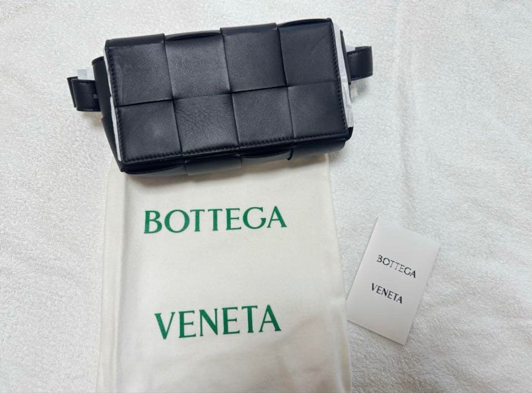 BOTTEGA VENETA ボッテガヴェネタ ボディバッグ 668572