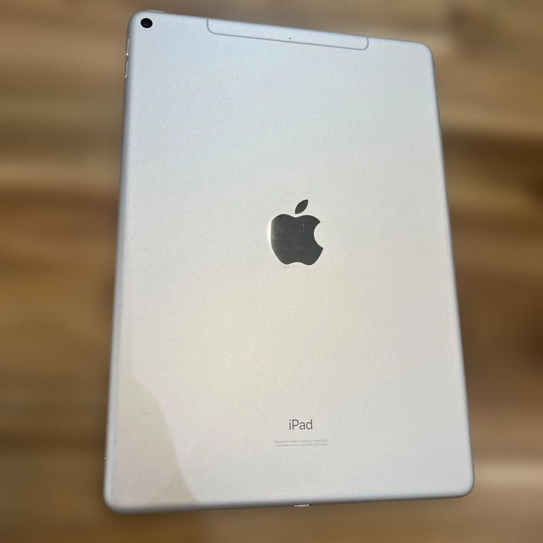 K1380 SIMフリー　iPad Air3 64GB