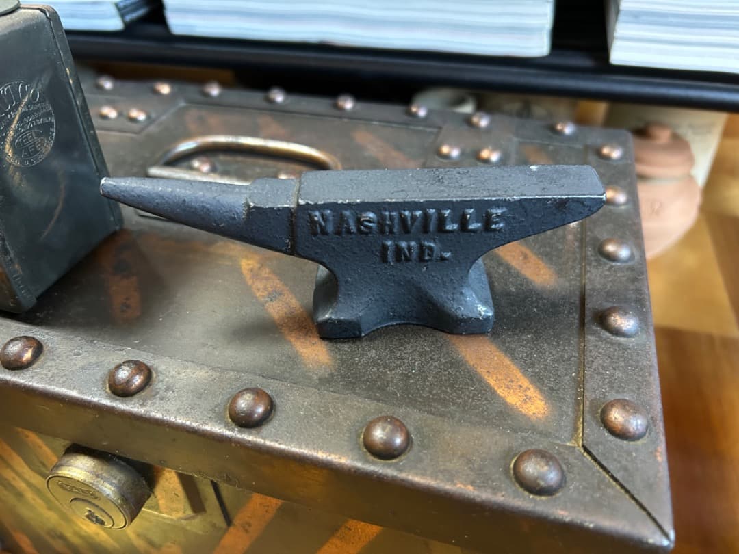 ビンテージ アンビル ANVILペーパーウエイトオブジェ 置物 アンティーク