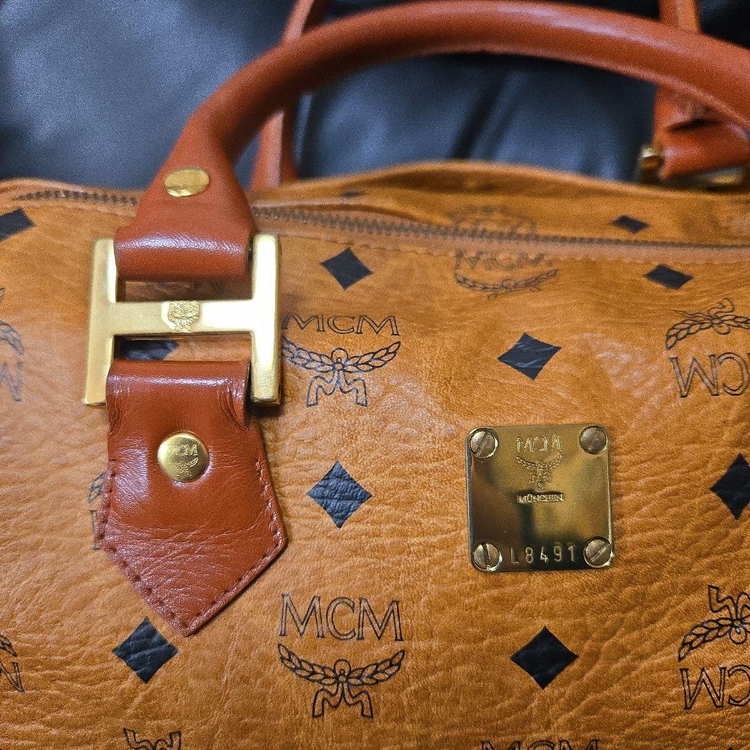 お値下げ❗MCMロゴ入りブラウンレザーボストンバッグ