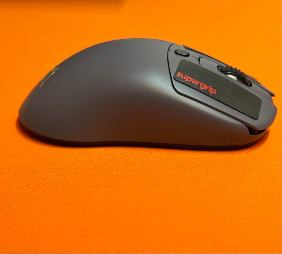 VAXEE XE-S 獅白ぼたんコラボ版