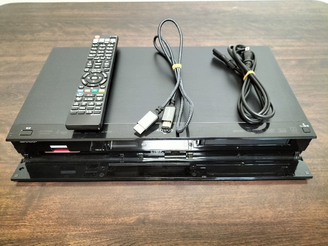 SHARP　BD-W580　シャープ ブルーレイレコーダー　2番組同時録画