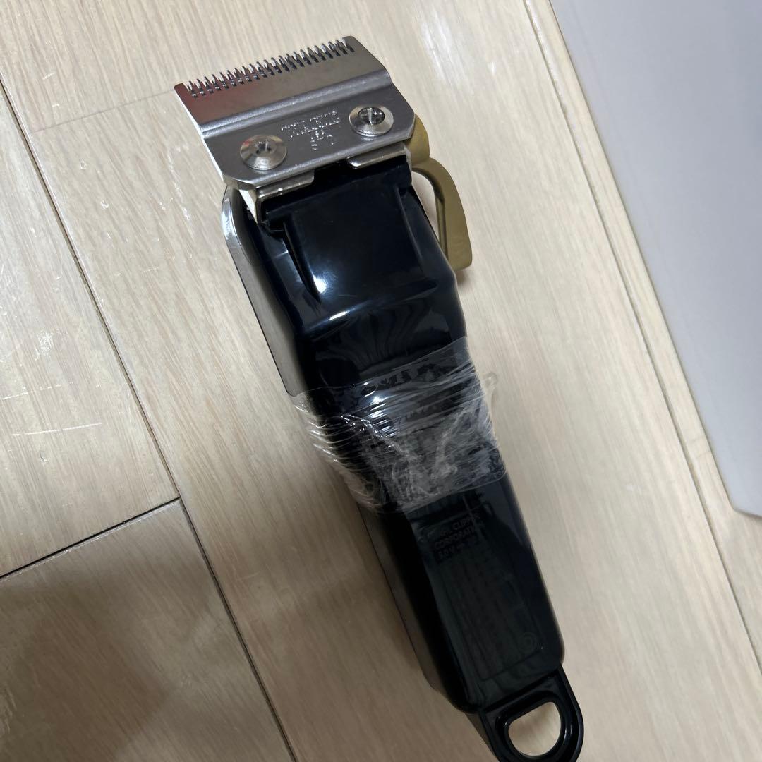 未使用品WAHL Magic Clip コードレスバリカン　レッド