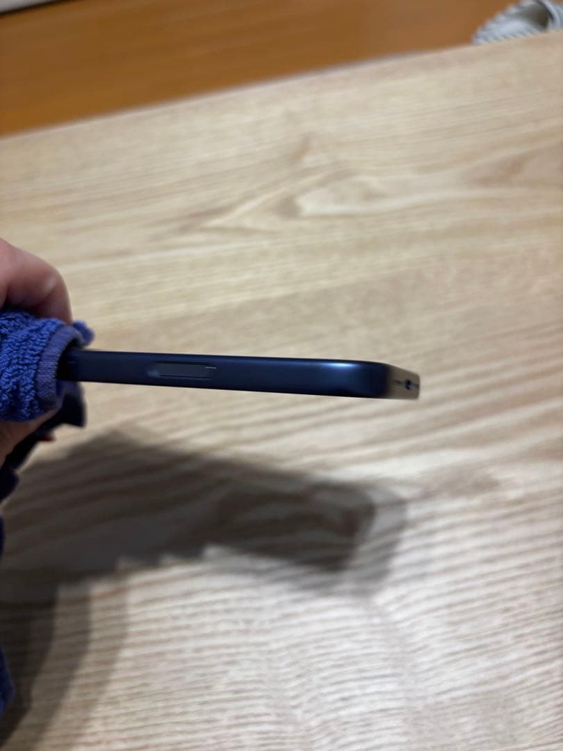 【美品】iPhone17pro 256GB SIMフリー　ディープブルー