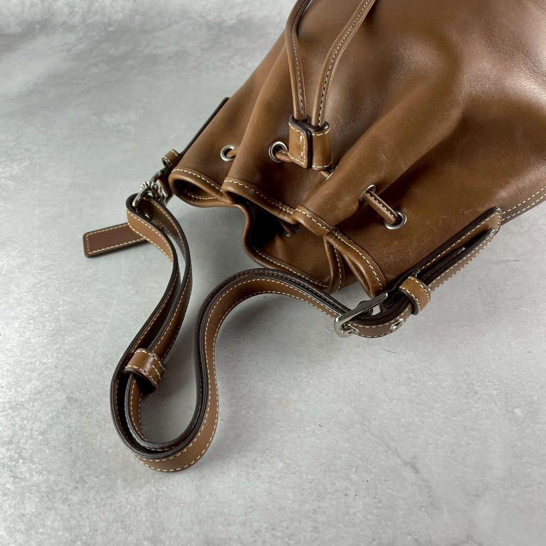 良品✨レア オールドコーチ 巾着型 ショルダーバッグ オールレザー ロゴ型押し