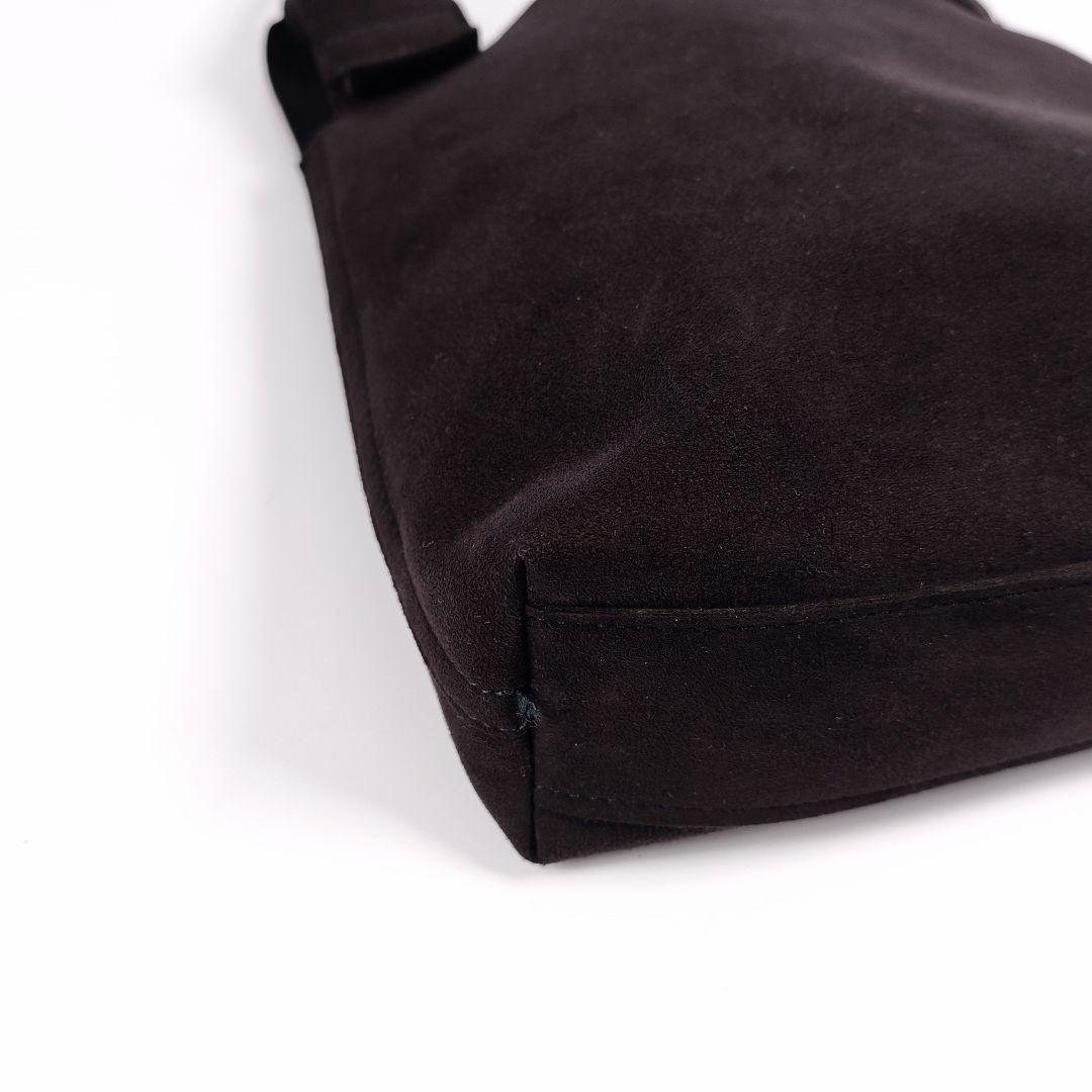 zattu CONCH マイクロファイバースエード ショルダーバッグ 濃茶