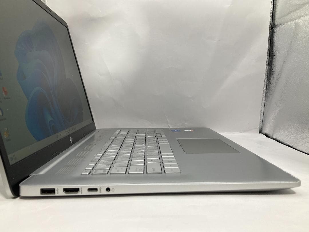 爆速Corei5第12世代/16GB/SSD512GB/Office/17.3型