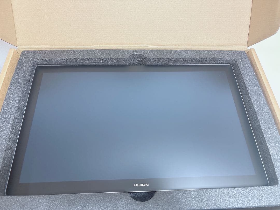 新品同様HUION フイオン 液晶ペンタブレット4K GT1902