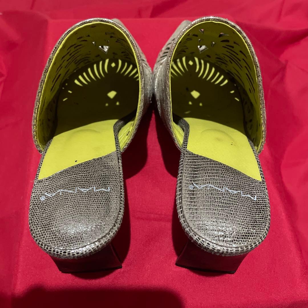 MANA羊革カットワークブロンズミュール37サイズ