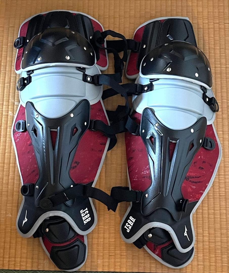 Mizuno キャッチャー防具　赤黒