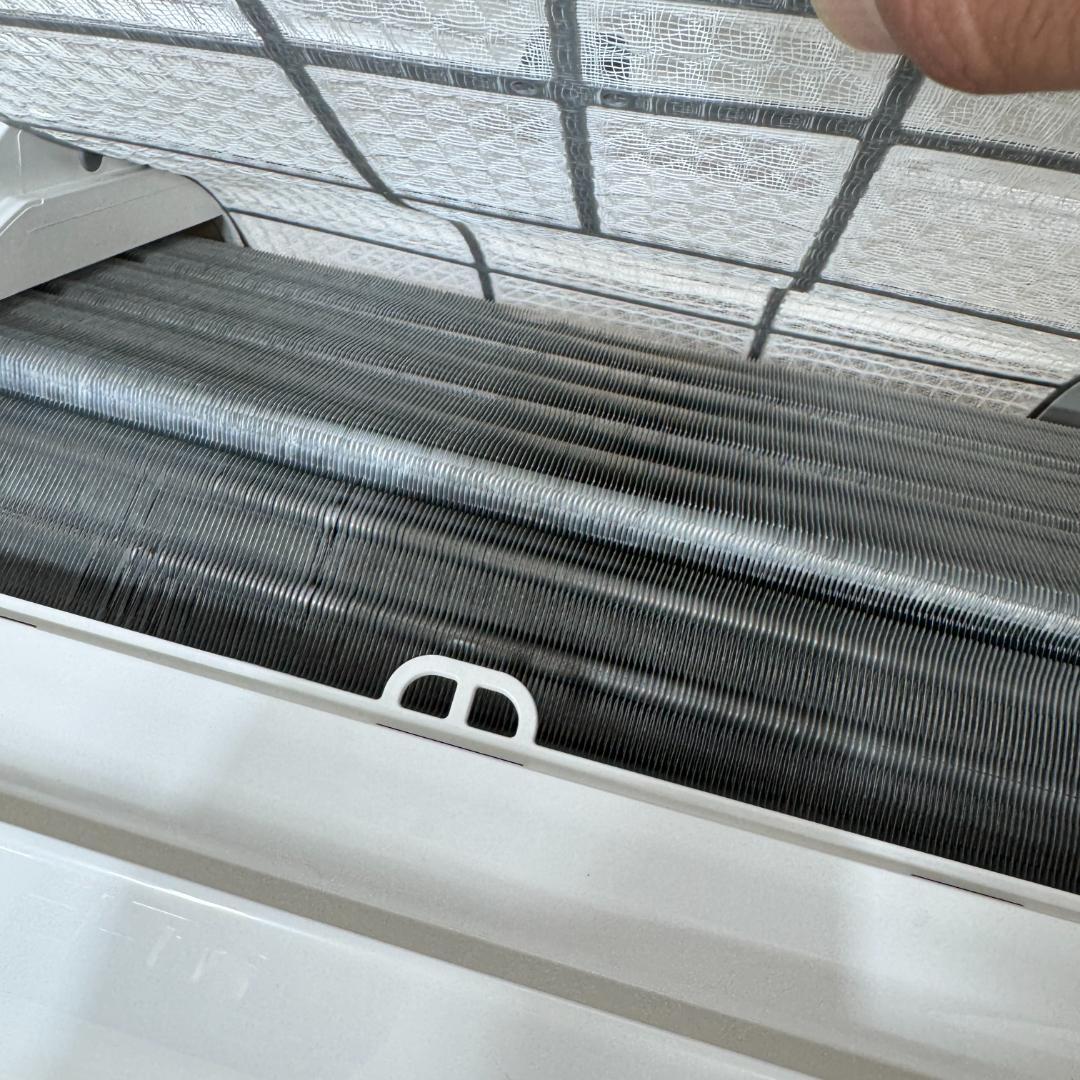 東京23区配送無料　美品日立2.2kw　2022年製　6畳用　洗浄/除菌済み