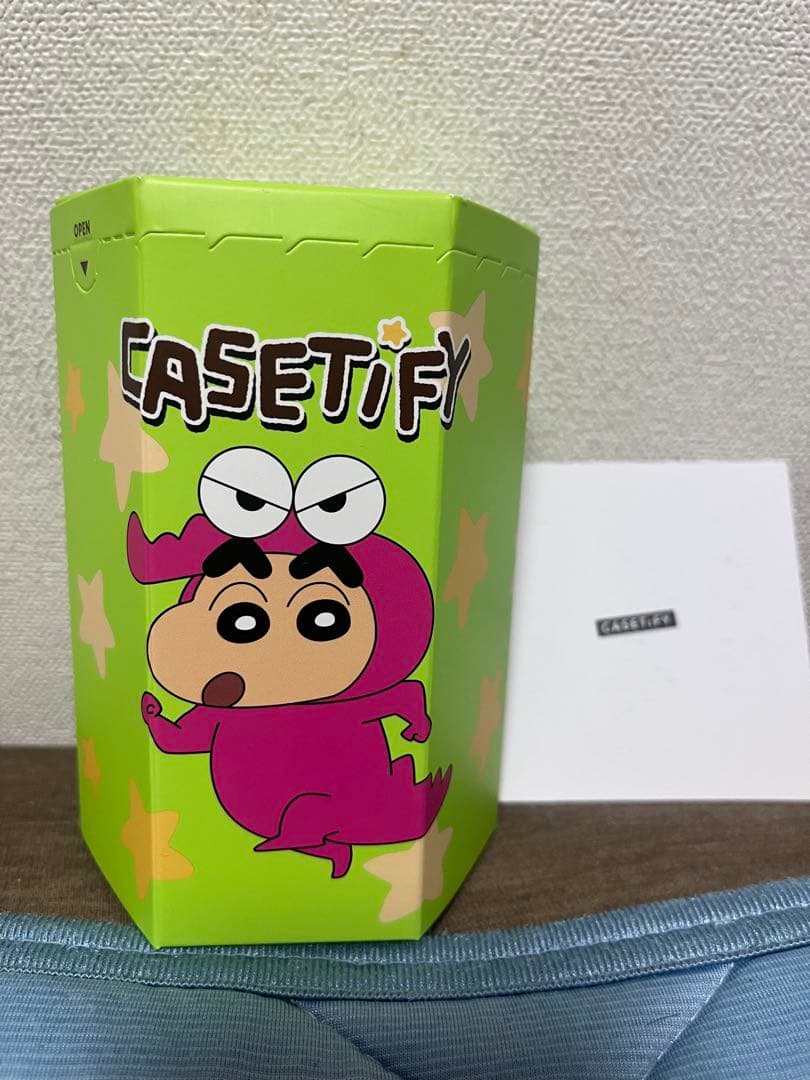 casetifyクレヨンしんちゃん　イヤホンケース