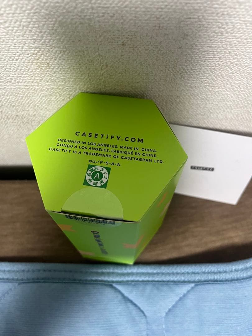 casetifyクレヨンしんちゃん　イヤホンケース