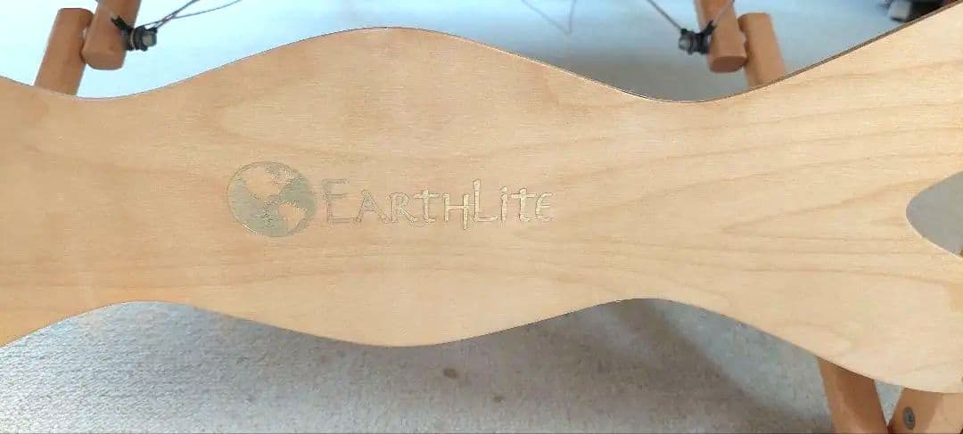 マッサージ、リラクゼーション整体用ベッド　アースライト