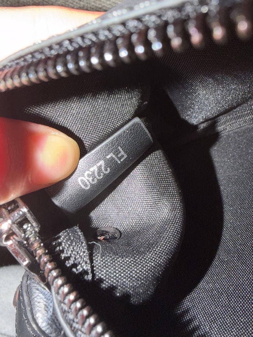 ルイヴィトン　トリオメッセンジャー　Louis Vuitton 早い者勝ち