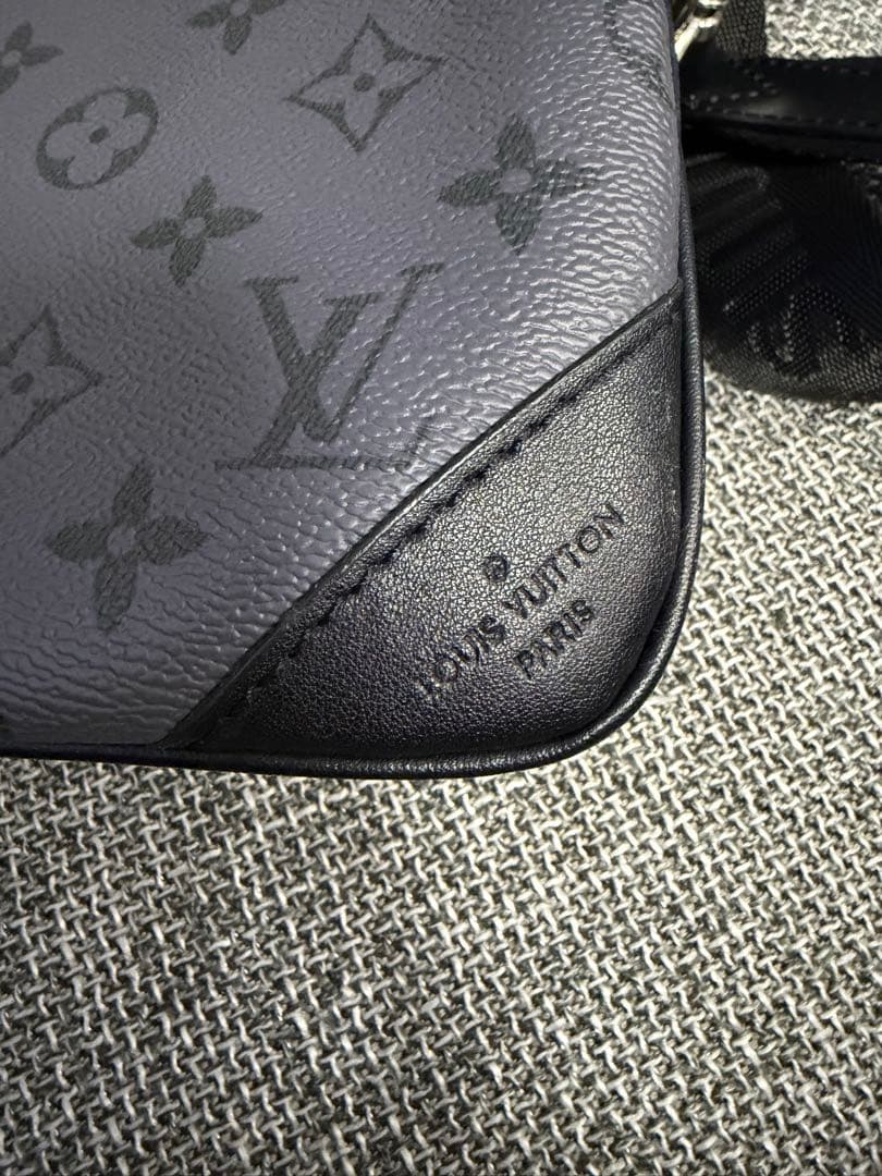 ルイヴィトン　トリオメッセンジャー　Louis Vuitton 早い者勝ち