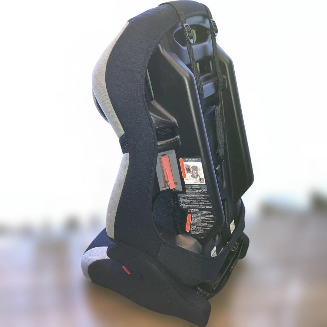 CombiジョイトリップエッグショックSimplight チャイルドシート