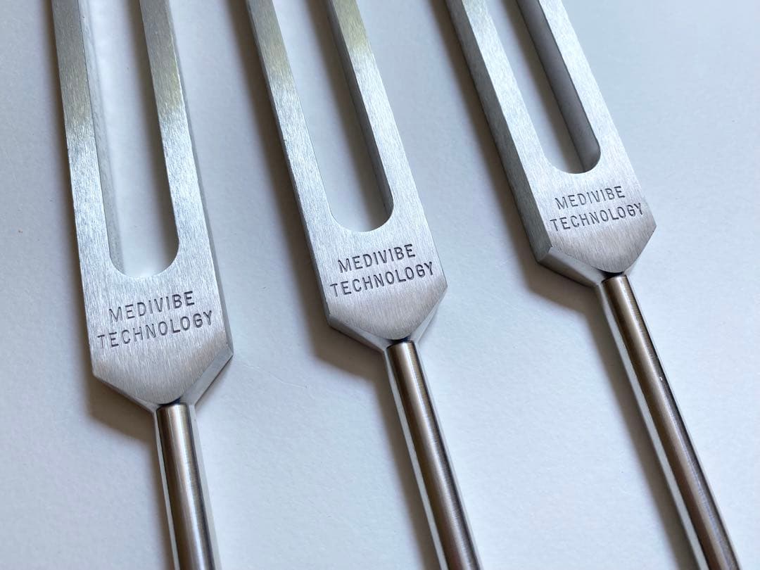 ワンネスカンパニー オリジナル 音叉 黄金比・白銀比チューナー３本セット