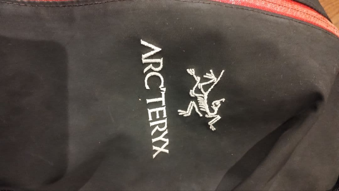 アークテリクス Japan Limited Edition Red Arro22