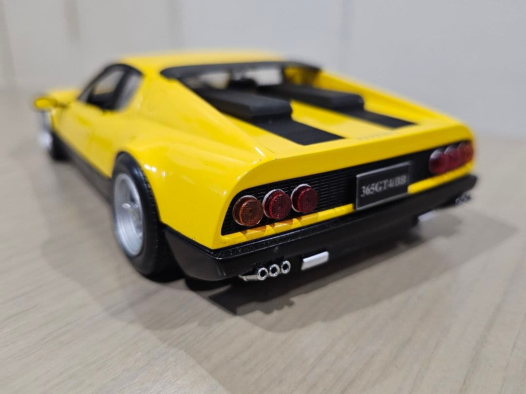 京商 1/18　FERRARI　365GT4/BB