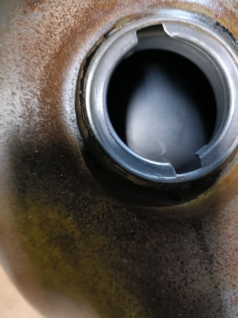 ftr223 純正タンク