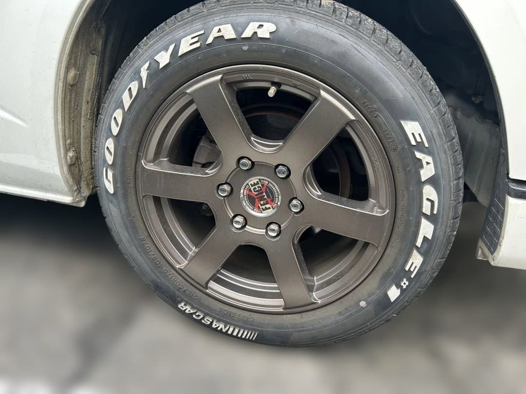 ハイエース　fenice フェニーチェ 17インチ　4本セット