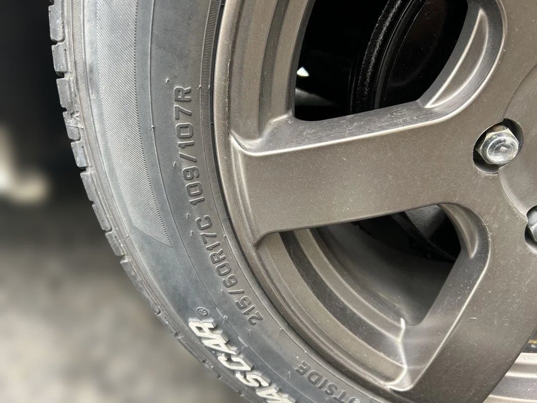 ハイエース　fenice フェニーチェ 17インチ　4本セット