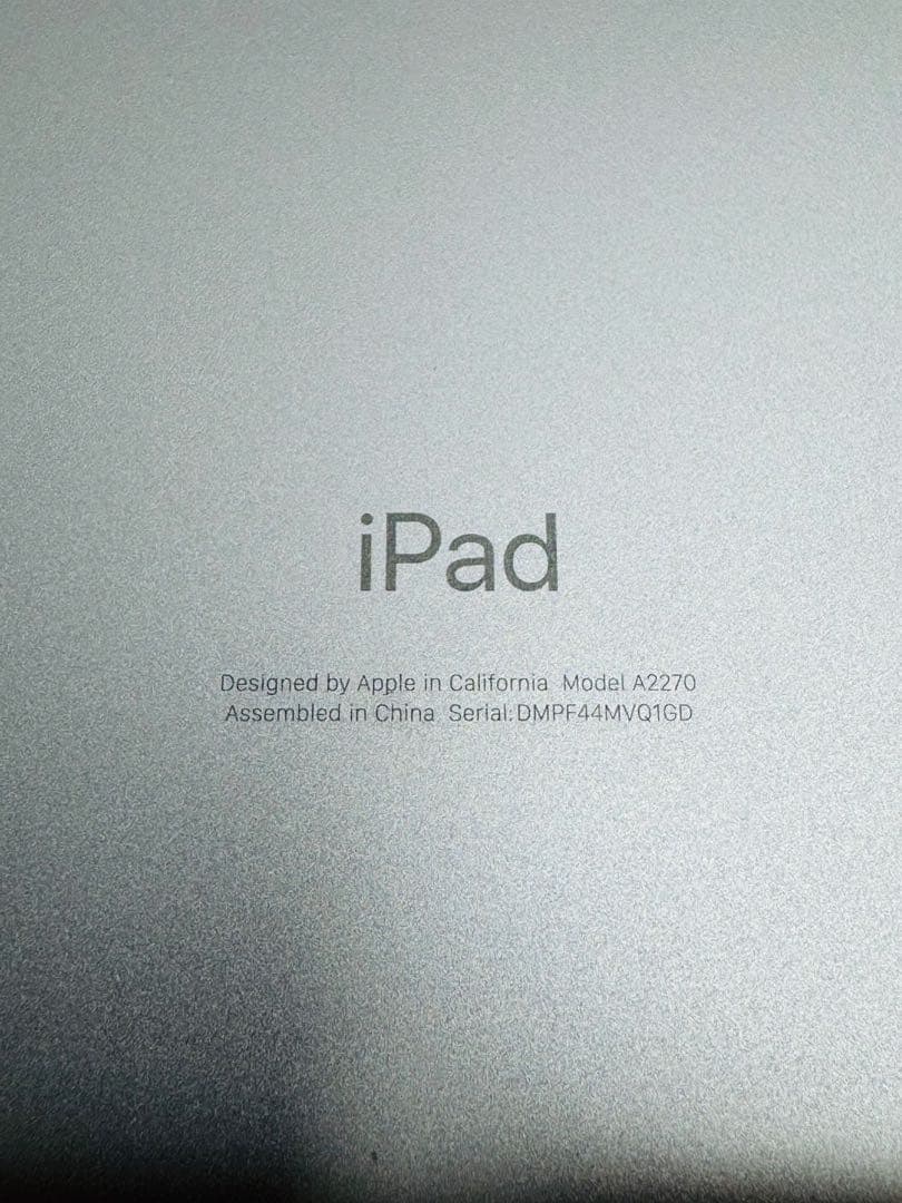 Apple iPad 第8世代 32GB Wi-Fiモデル MYLA2J/A