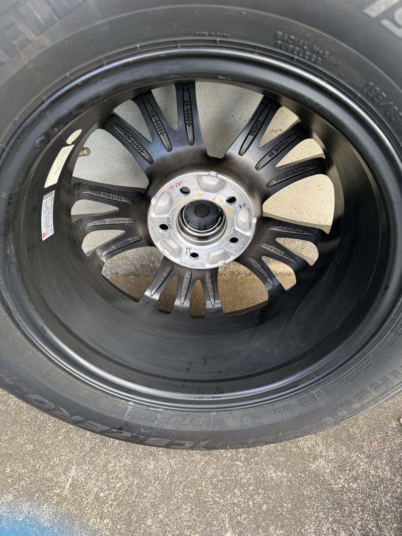 【1シーズンのみ】15in スタッドレス＋ホイール4本｜ピレリ ICE ZERO