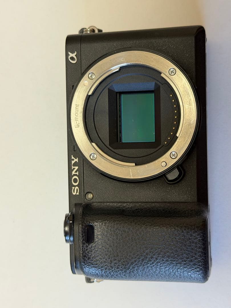 Sony α6400 ダブルズームレンズキット★バッテリー8個付