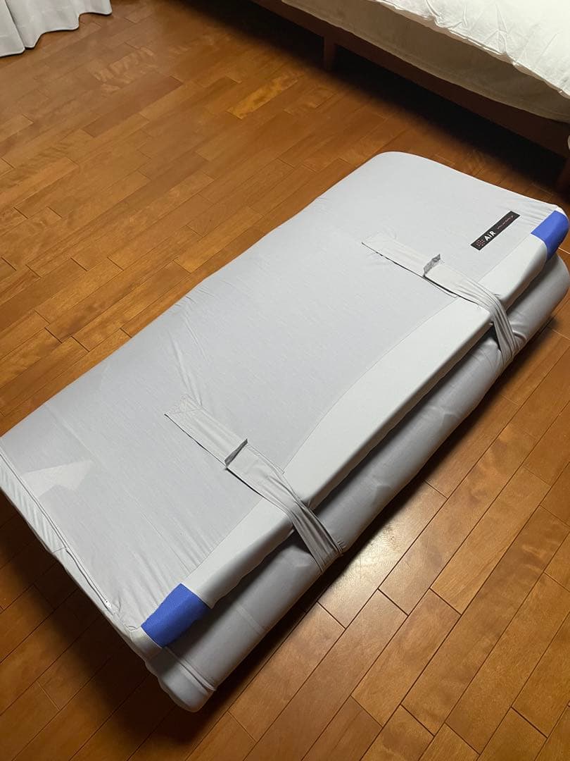 【なで肩】西川エアー01 セミダブルマットレス