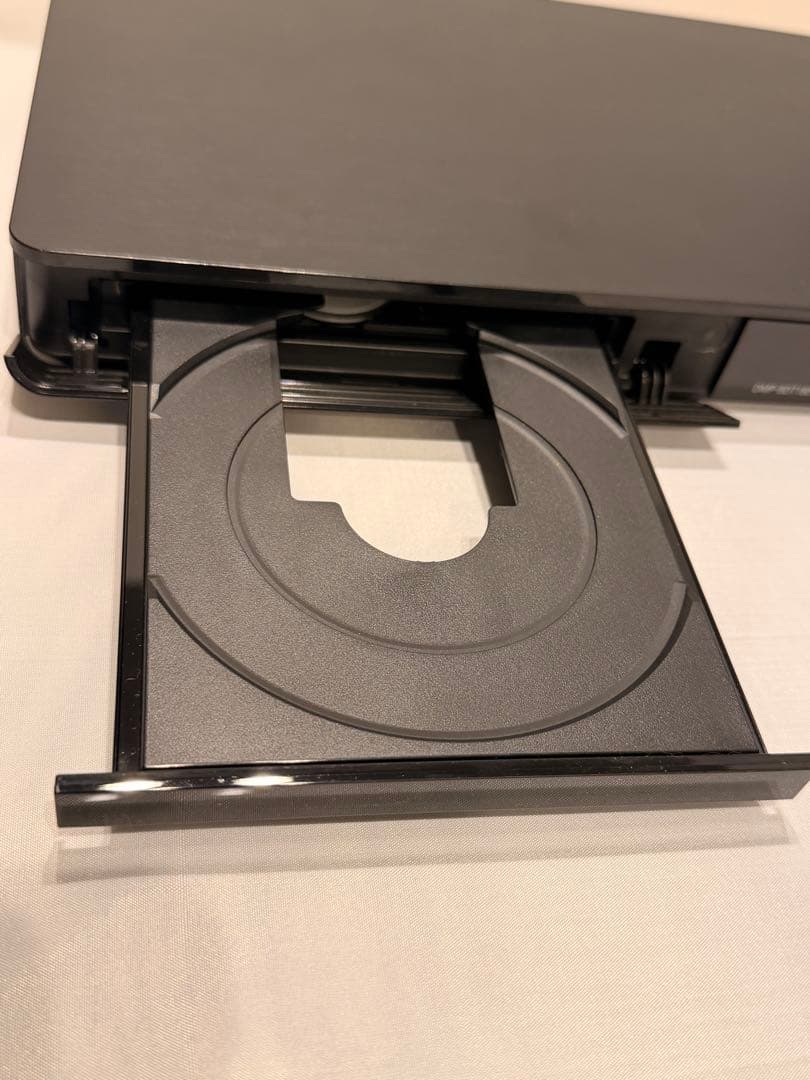 ささPanasonic 4K ブルーレイプレーヤ　DMP-BDT180