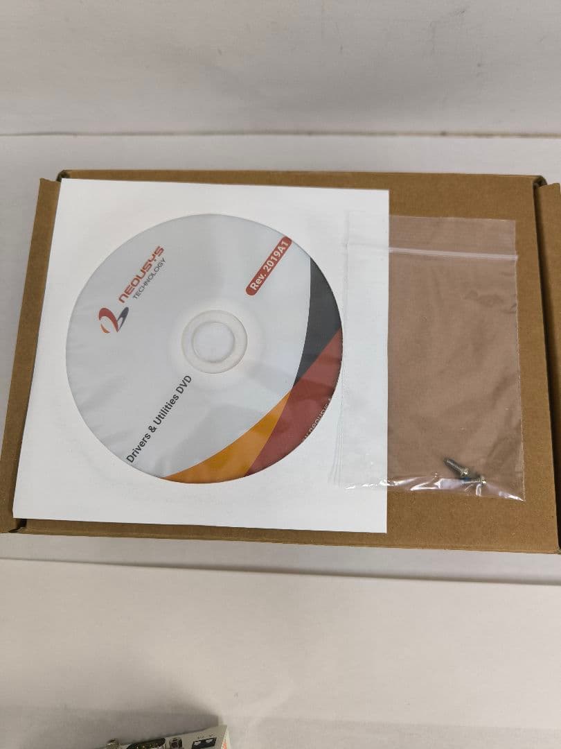 未使用 NEOUSYS POC-120 小型PC ファンレス 産業用