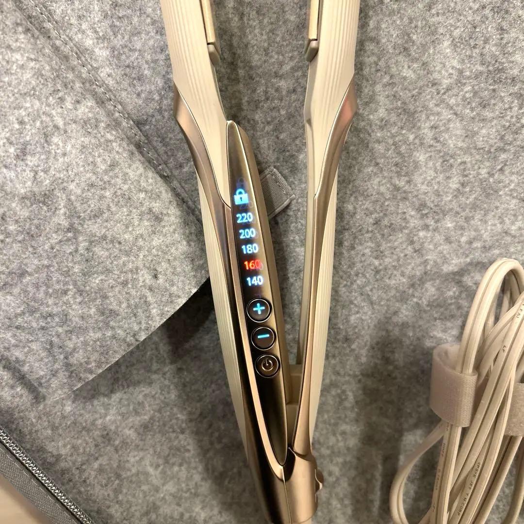 リファ　ストレートアイロン　プロ（アイボリー）美品