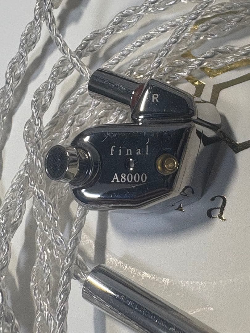 final A8000 純正ケーブル2種つき