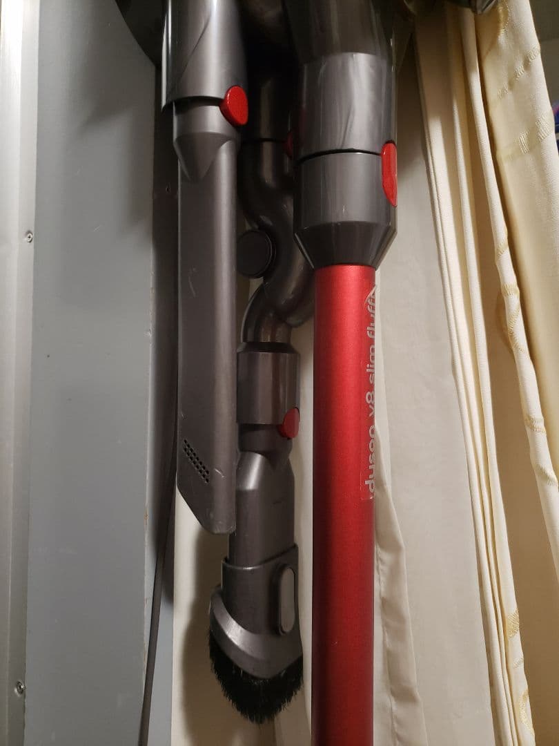 掃除機・クリーナー dyson v8slim fluffy