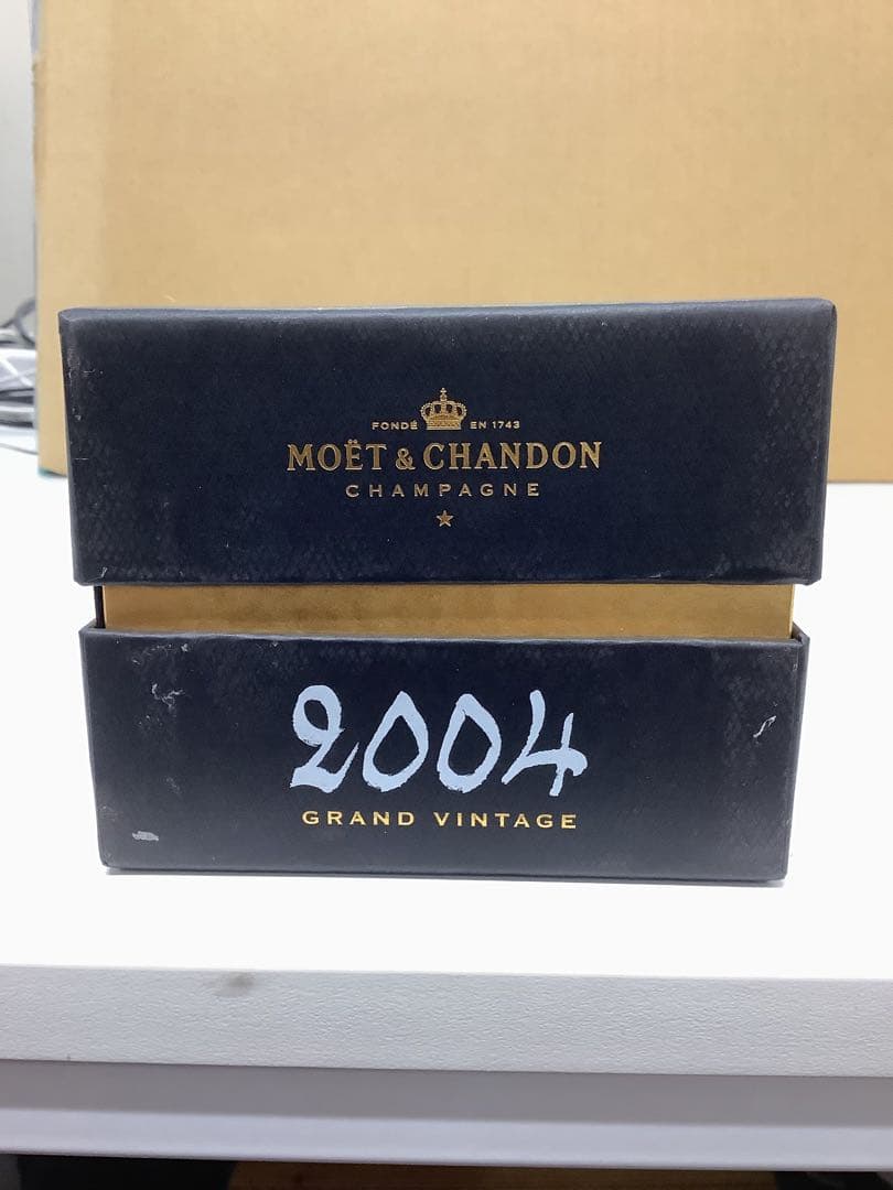 シャンパン MOET&CHANDON GRAND VINTAGE 2004★