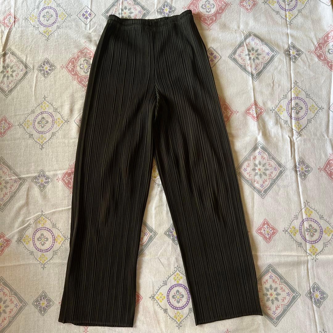 イッセイミヤケダークグリーンプリーツプリーズパンツ サイズ2