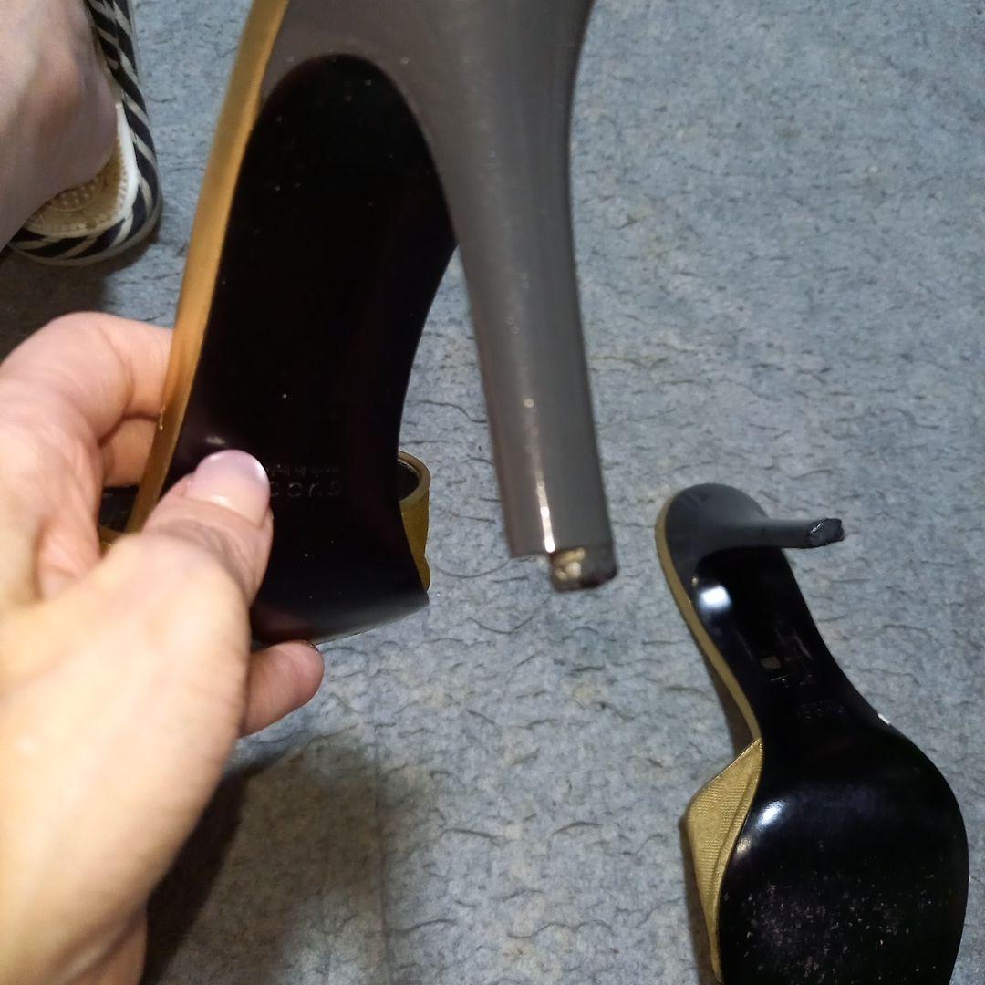 GUCCI ゴールド ハイヒールサンダル