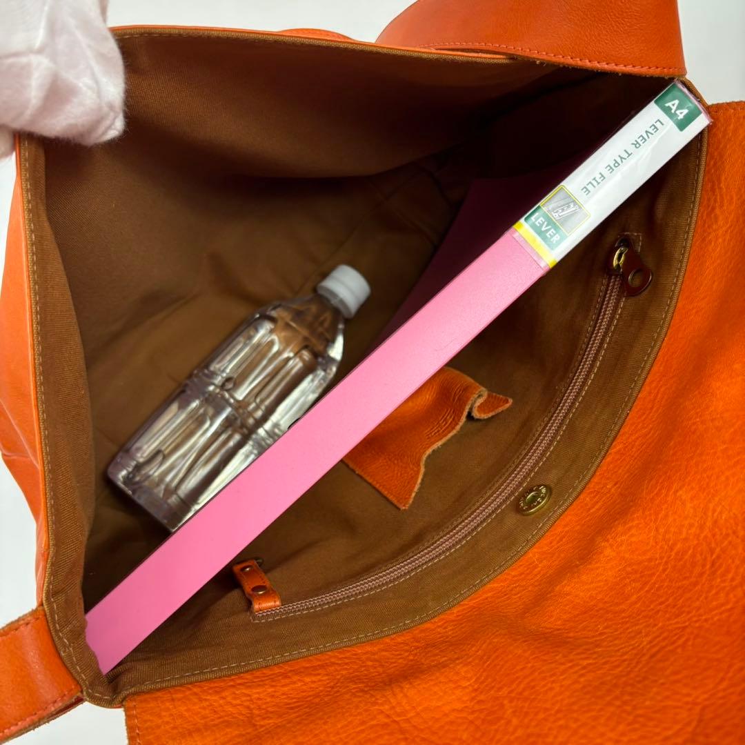 専用イルビゾンテ ショルダー　メッセンジャーバッグ　レザー　本革　茶　216