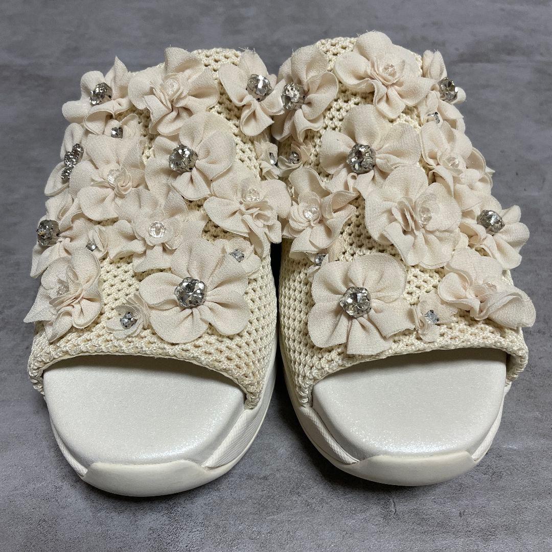 美品【アンテプリマ】（L）サンダル ミュール ベージュ系 フラワー 厚底