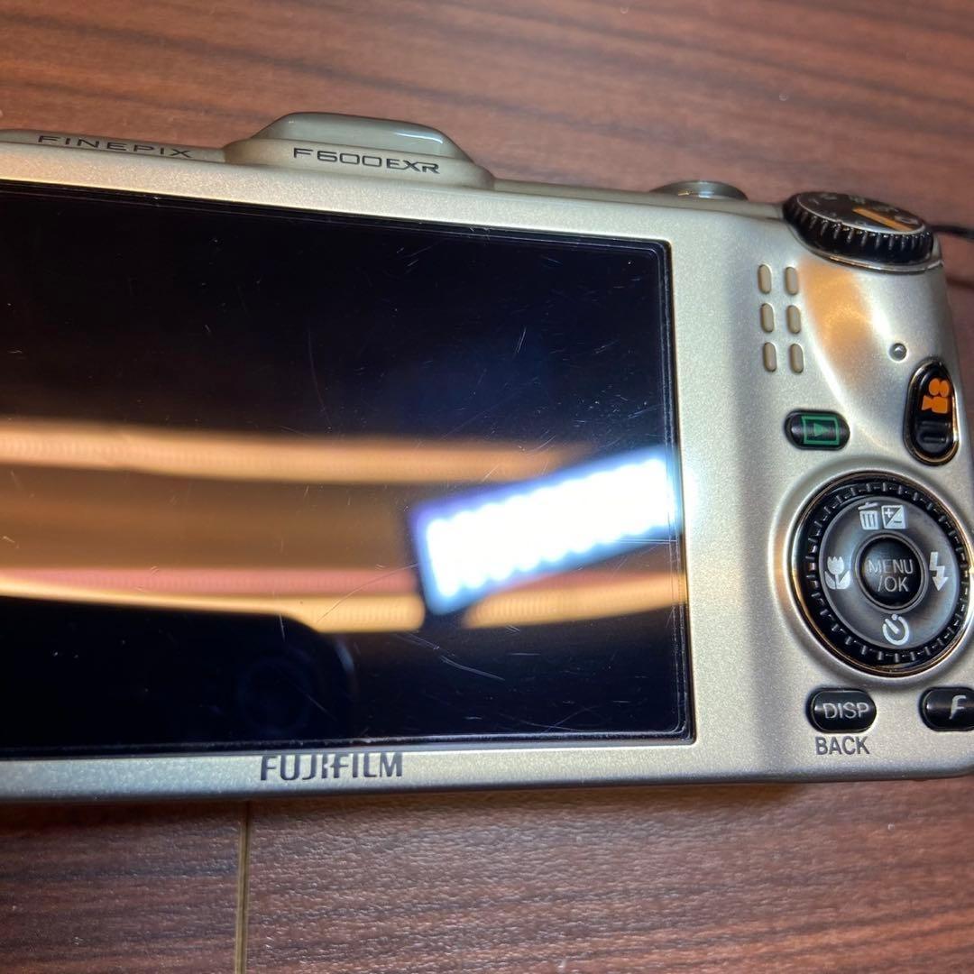 FUJIFILM FinePix F600 EXR デジカメ 4920