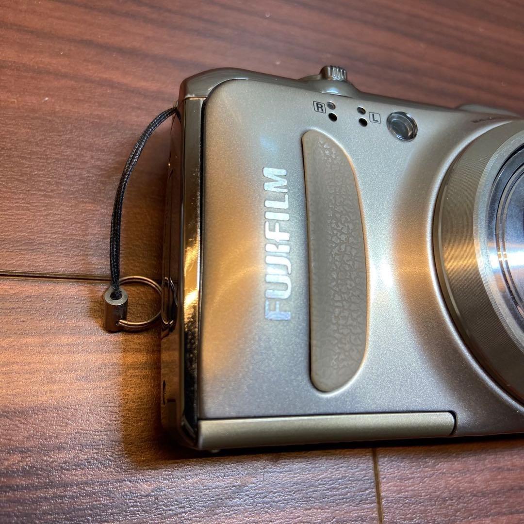 FUJIFILM FinePix F600 EXR デジカメ 4920