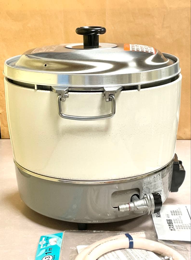 A281 美品❗️3.3升都市ガス内釜フッ素加工リンナイ業務用ガス炊飯器3升