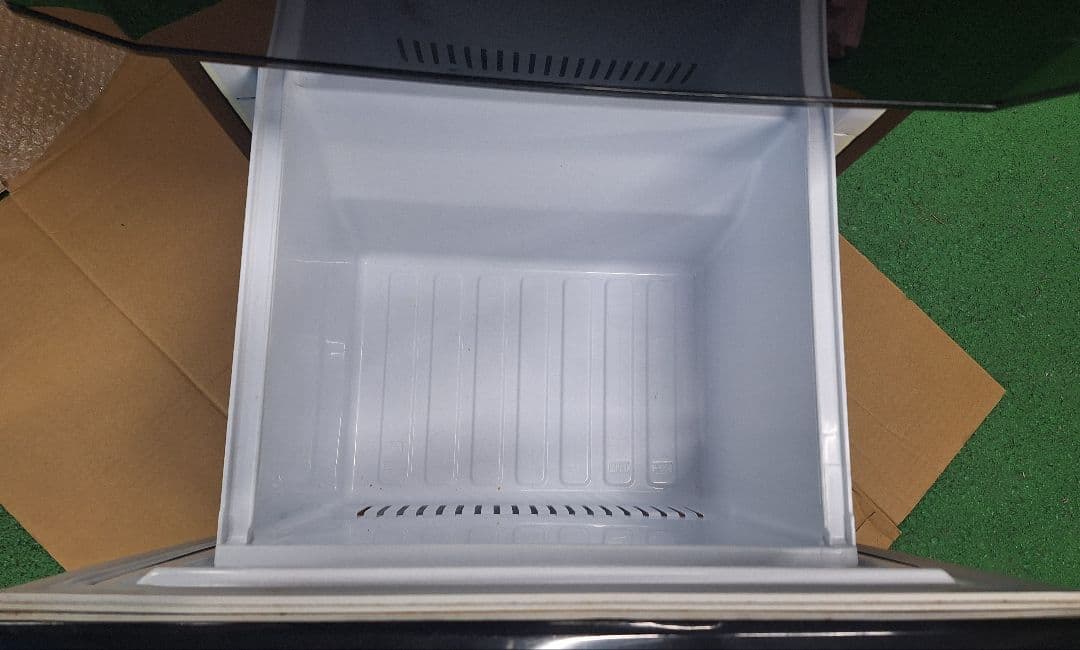 三菱　ノンフロン冷凍冷蔵庫　MR-P15X-B　2014年製