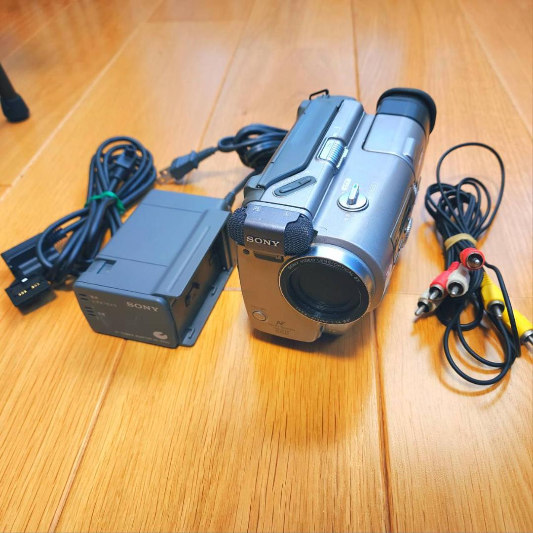 【動作確認済】SONY 8ミリ Hi8 高画質 ビデオカメラ ACアダプタセット