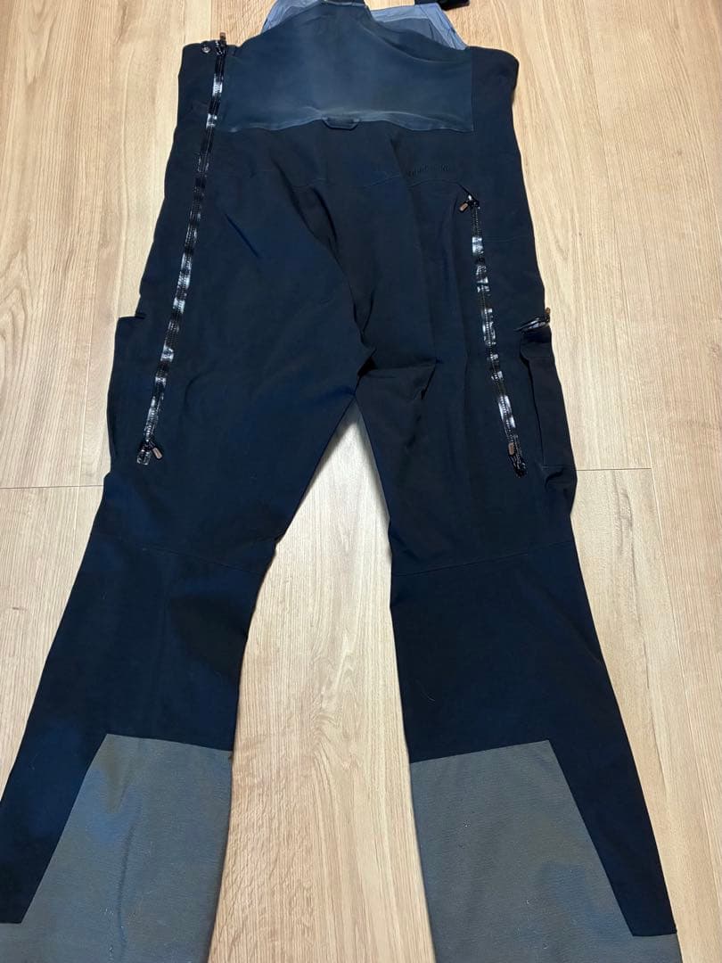 NORRONAノローナ　タモックGORE-TEX Pro ビブパンツ